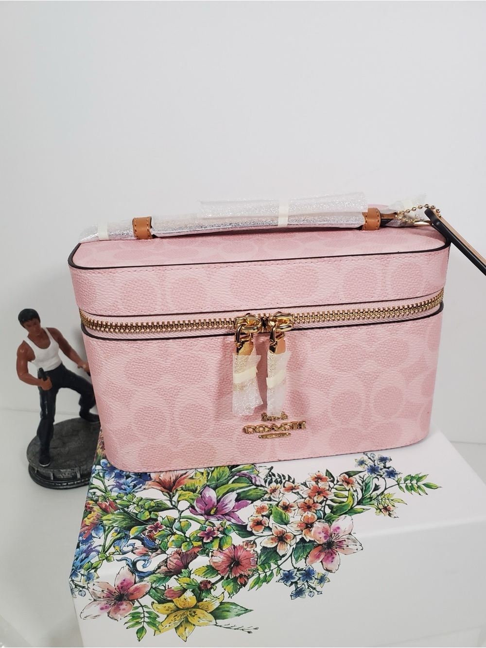 NWT Coach Cosmetic Case In Signature Canvas Powder Pink